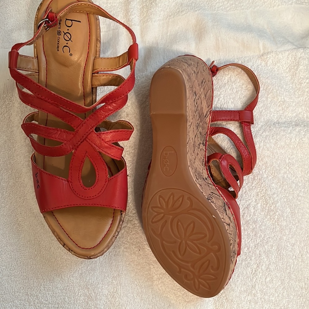 Red Sandals - Picture 4 of 4